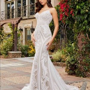Casablanca Kendra Wedding Dress Ivory/Champagne